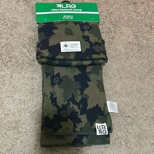 LRG Lifted Research Group Men's Beanie Hat & Scarf Set Green Multicolor Camo New